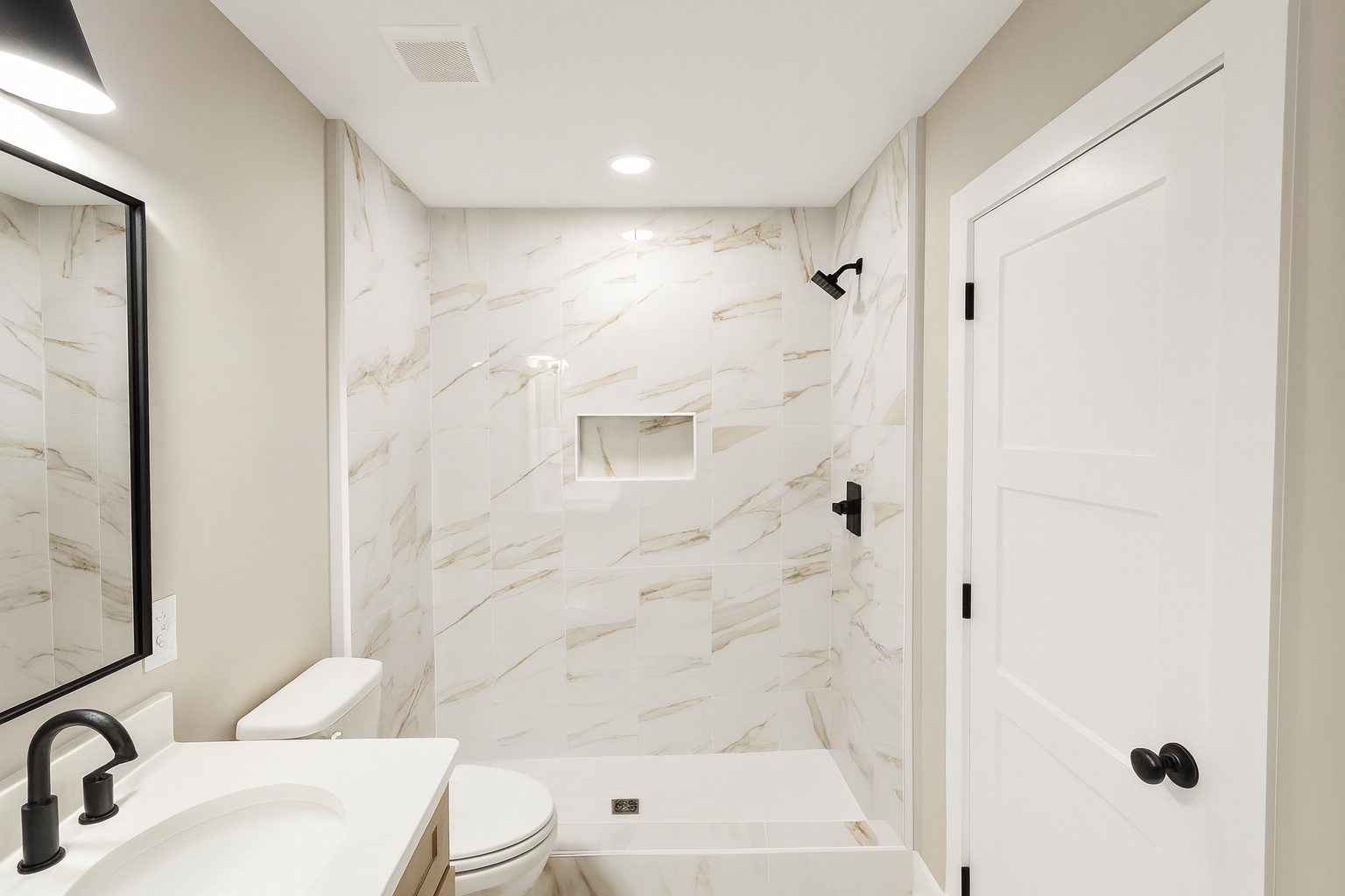 The Adrian floor plan by Southaven Homes: bathroom