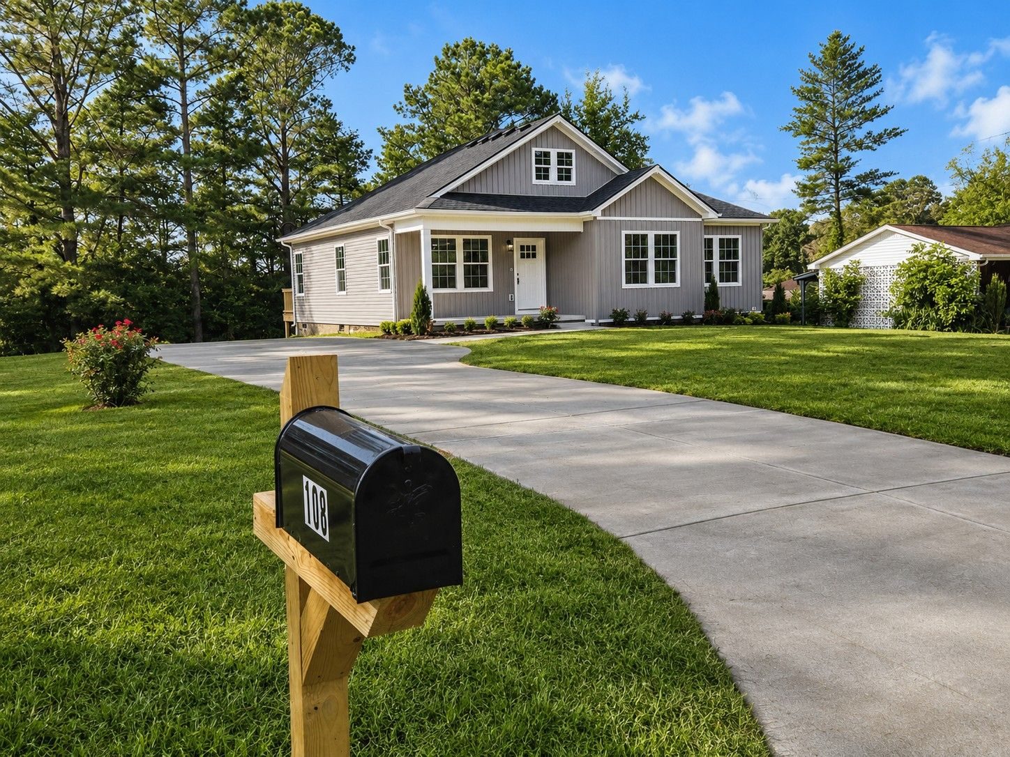 108 Phillips Rd, Charlotte: front exterior
