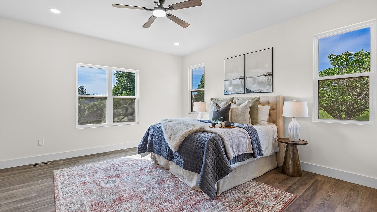 889 Tidwell Rd, Burns: primary bedroom
